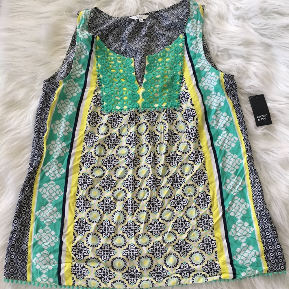 Crown and Ivy Sleeveless Navy and Green Top Sz S